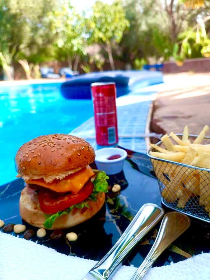 Bed and Breakfast Le Domaine De Carole Marrakech Douar Akkara Exterior foto