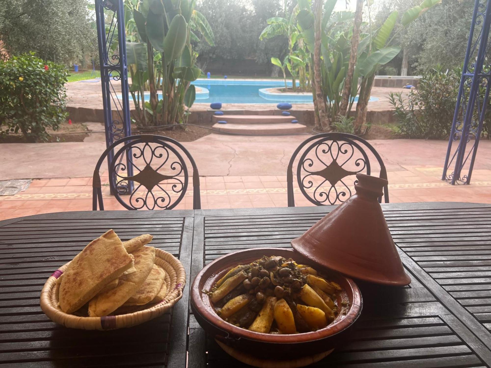 Bed and Breakfast Le Domaine De Carole Marrakech Douar Akkara Exterior foto